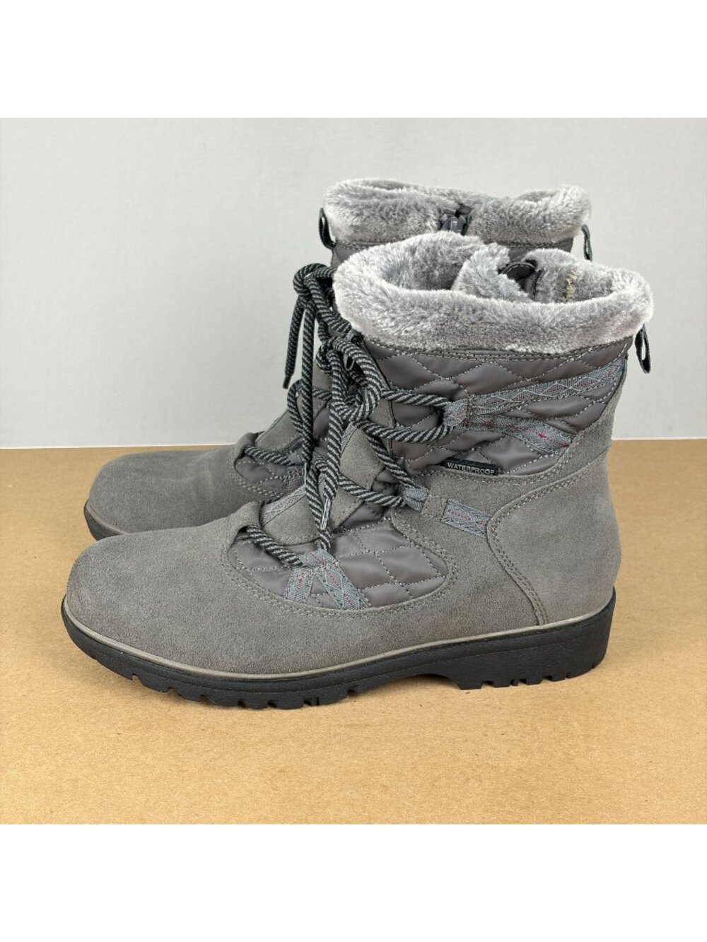 Baretraps Sunta Suede Quilted Snow Boots Womens 9 Gray Thermal Faux Fur Winter